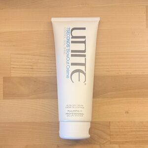 Unite 7SECONDS White Blow Dry Crème